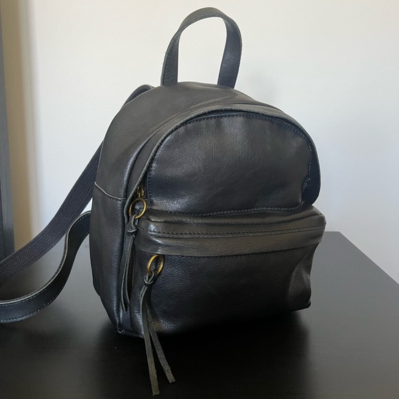 Madewell Handbags - Madewell Lorimer Mini Backpack